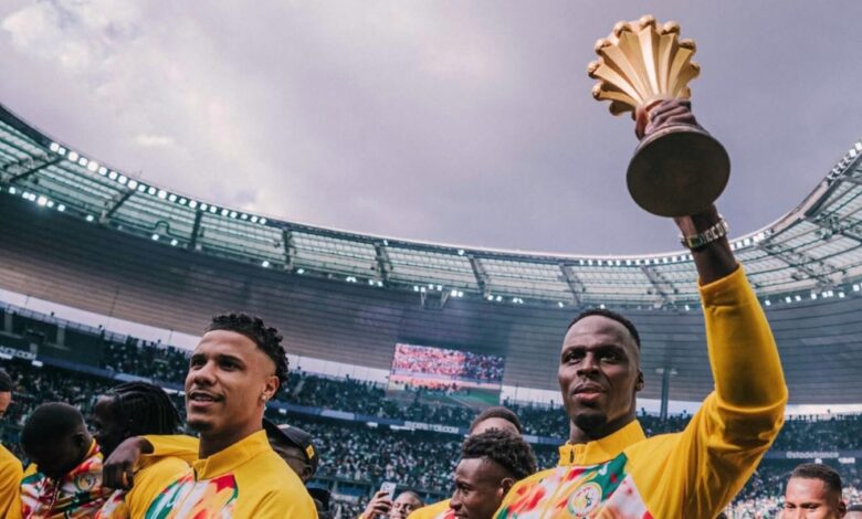 نادي المحامين بالمغرب يُكلّف مفوضاً قضائياً بتوثيق احتفال المنتخب السنغالي في باريس في إطار النزاع القانوني على لقب كأس أمم إفريقيا 2025